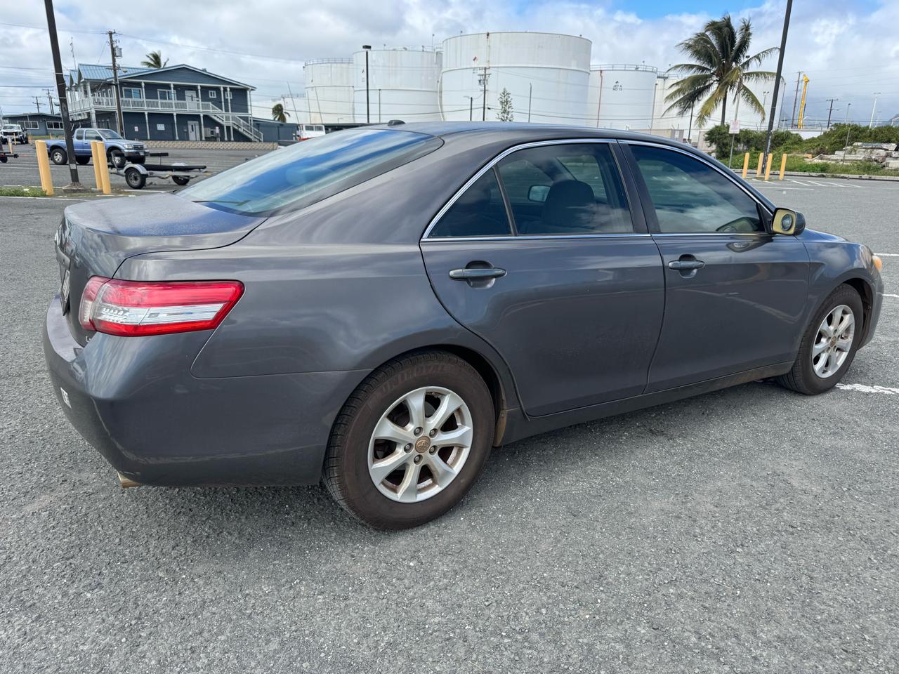 Toyota Camry 4dr Sdn LE Auto 2010