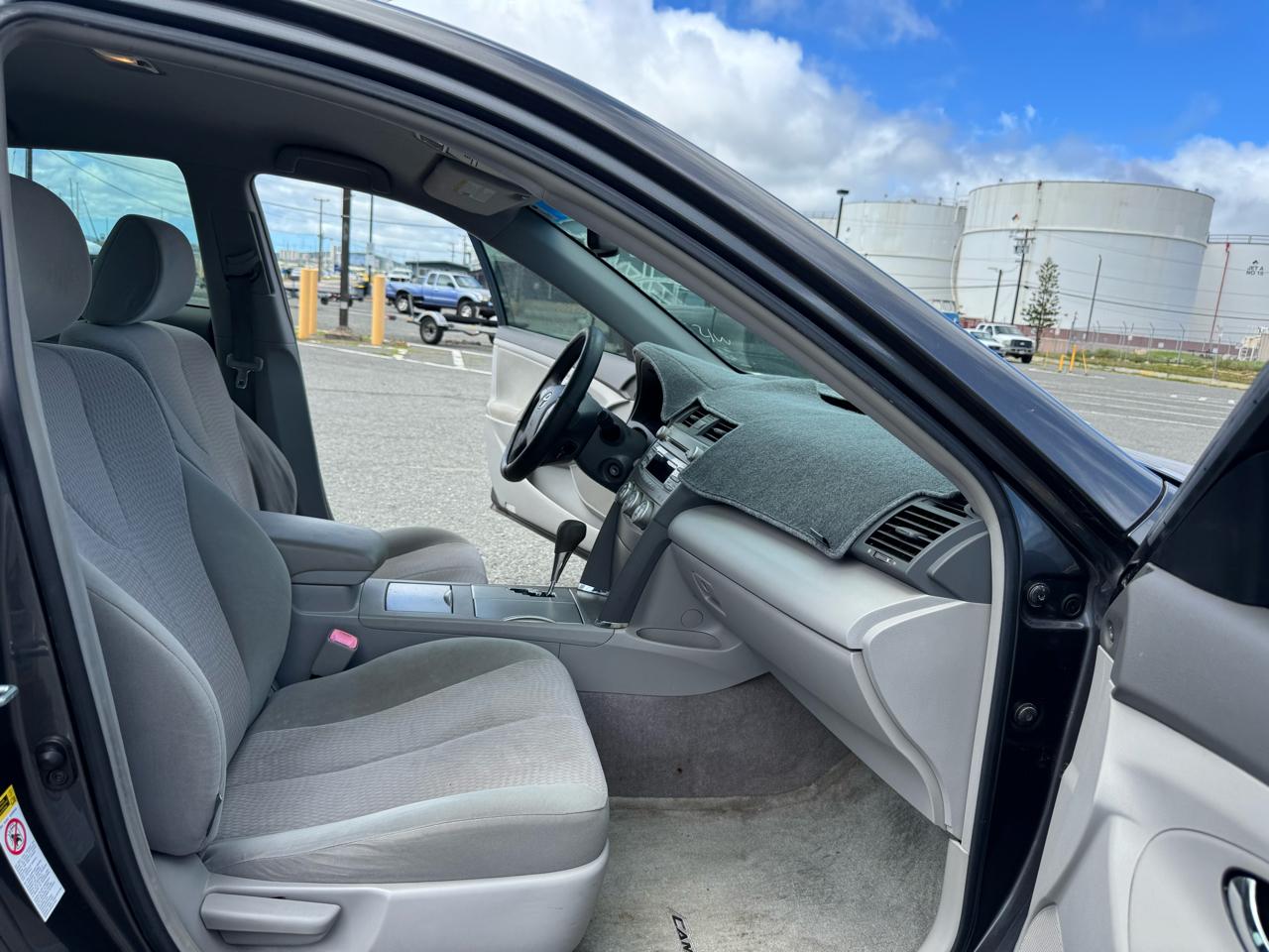 Toyota Camry 4dr Sdn LE Auto 2010