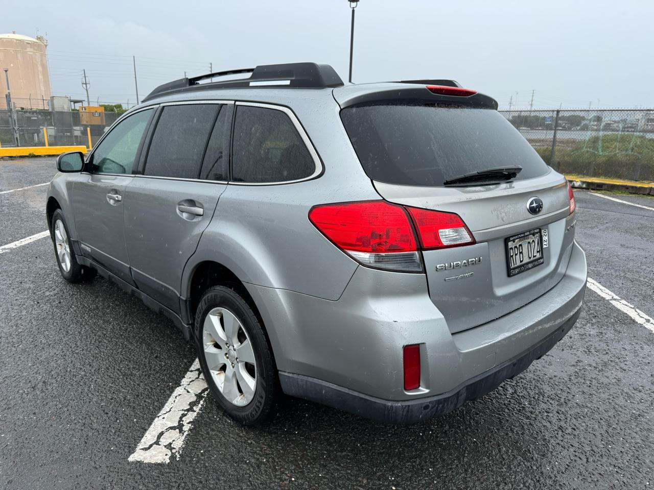 Subaru Outback 2.5i Premium 2011