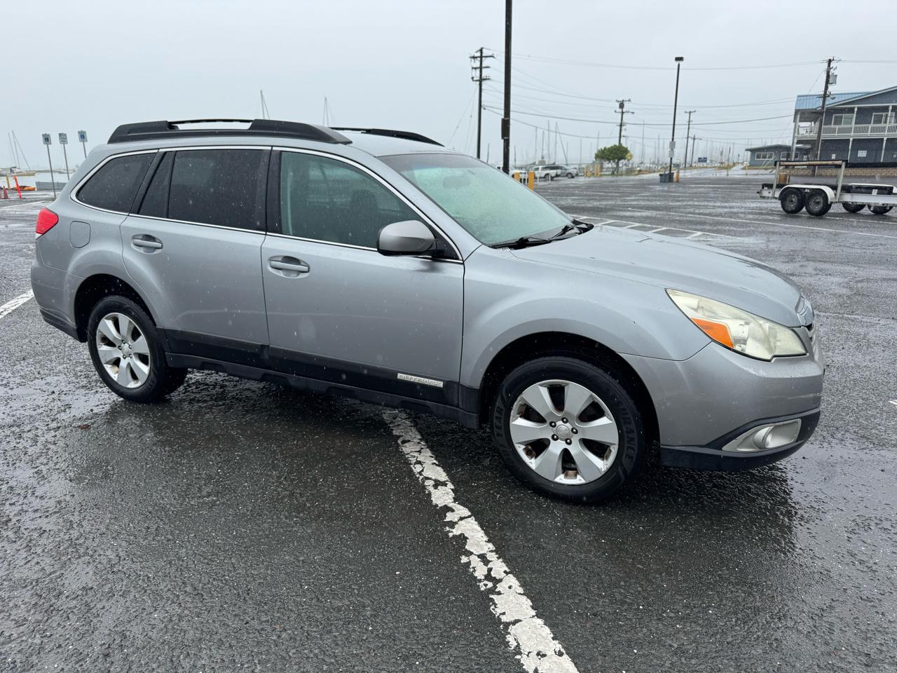 Subaru Outback 2.5i Premium 2011