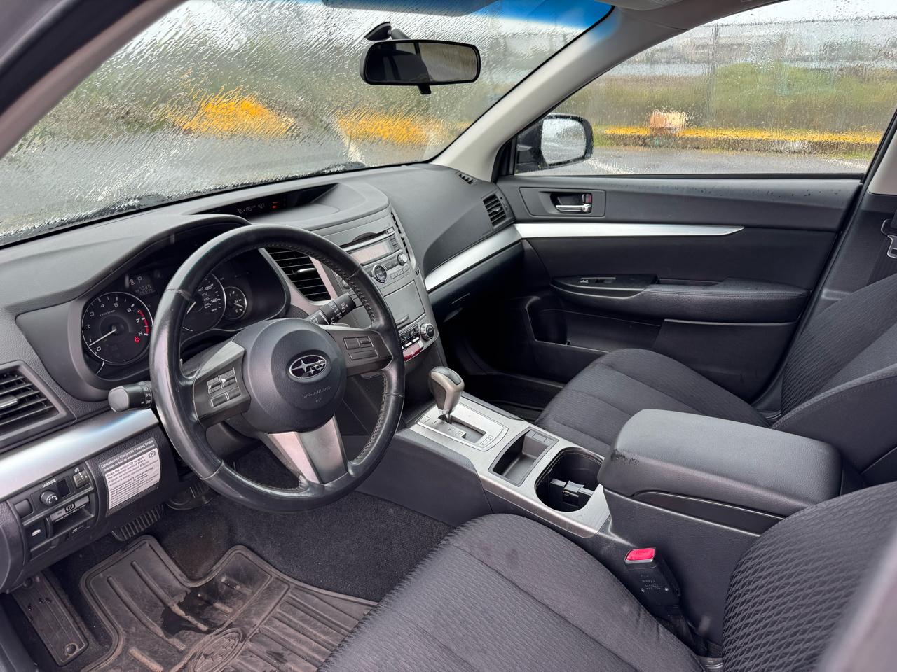 Subaru Outback 2.5i Premium 2011