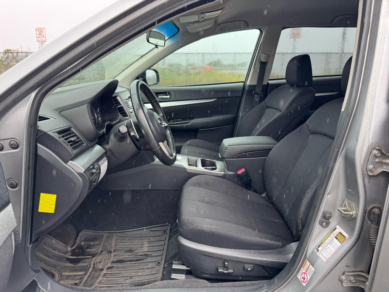 Subaru Outback 2.5i Premium 2011