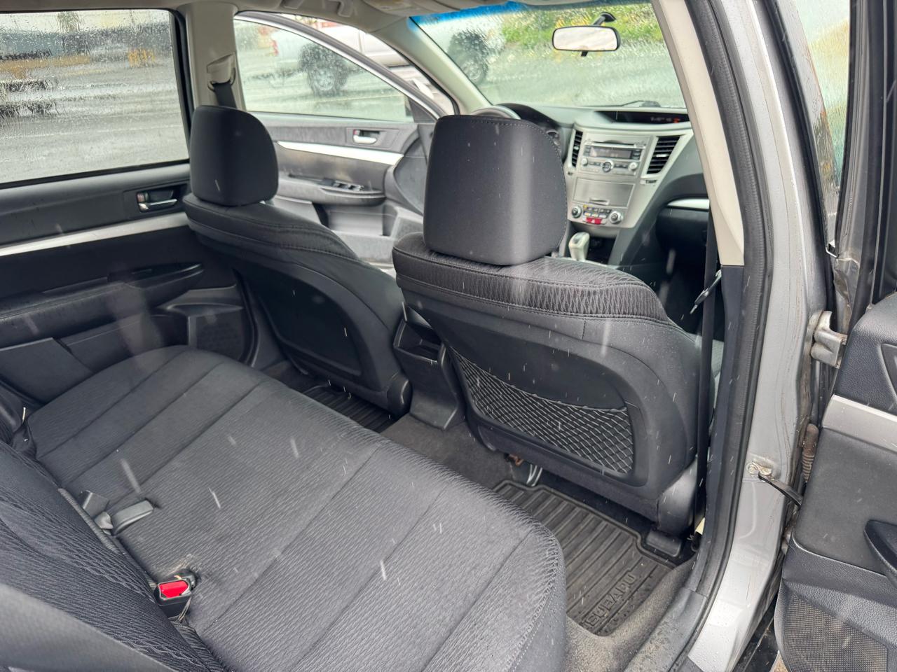 Subaru Outback 2.5i Premium 2011