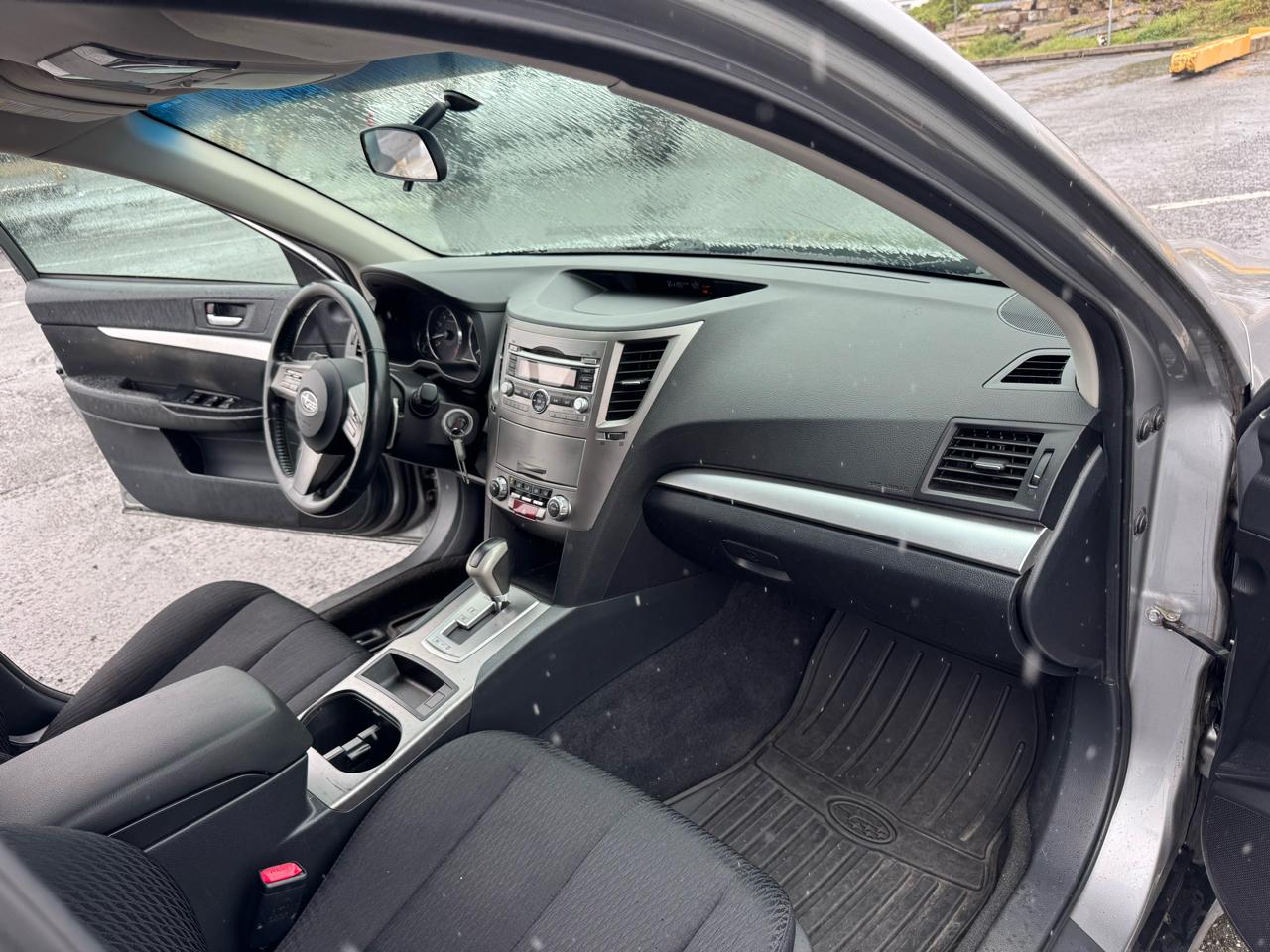 Subaru Outback 2.5i Premium 2011