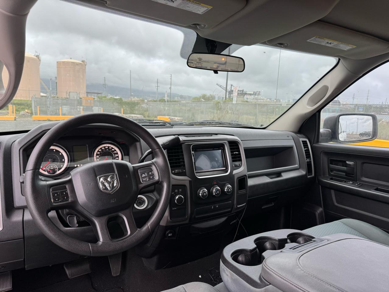 RAM 1500 4WD Quad Cab 140.5" Express 2015