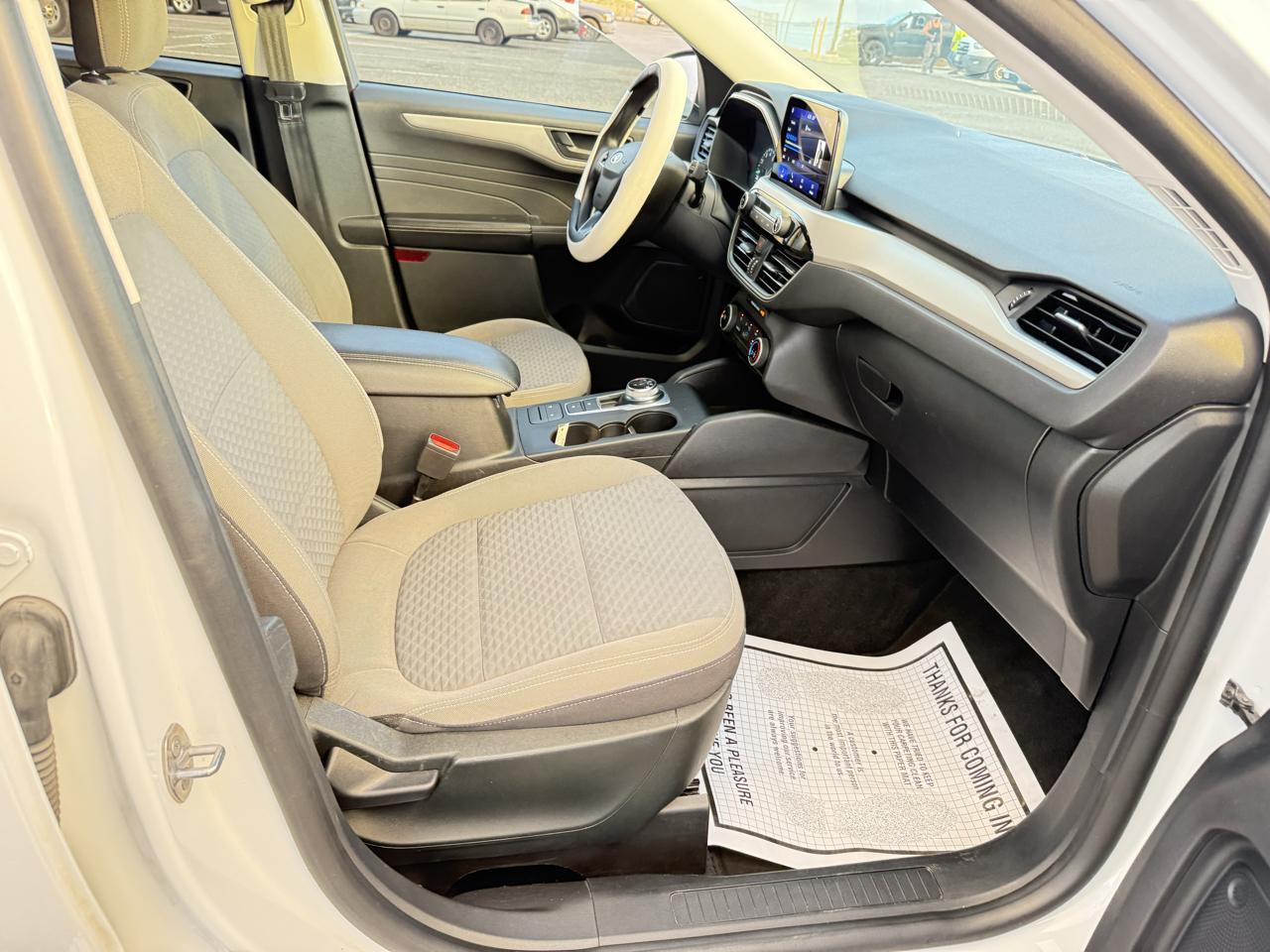 2022 Ford Escape SE - Photo 16