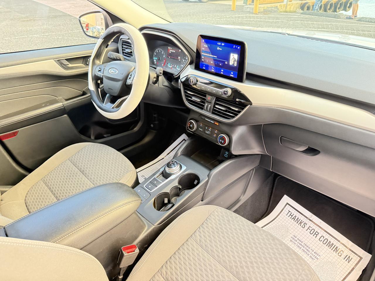 2022 Ford Escape SE - Photo 17