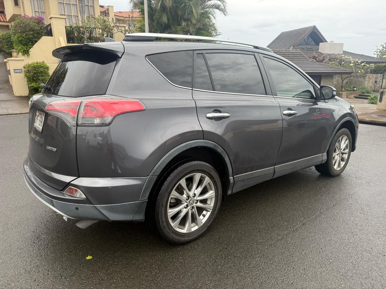 Toyota RAV4 Limited FWD 2016