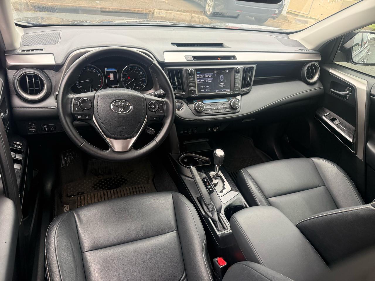 Toyota RAV4 Limited FWD 2016