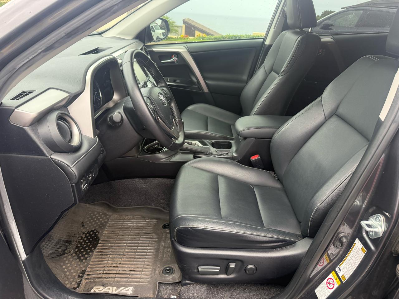 Toyota RAV4 Limited FWD 2016