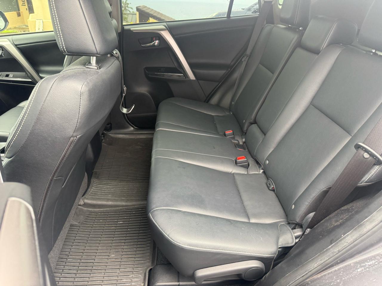 Toyota RAV4 Limited FWD 2016