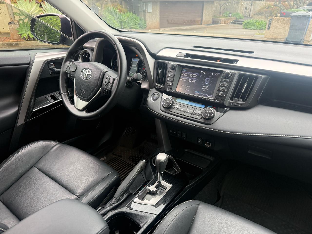 Toyota RAV4 Limited FWD 2016