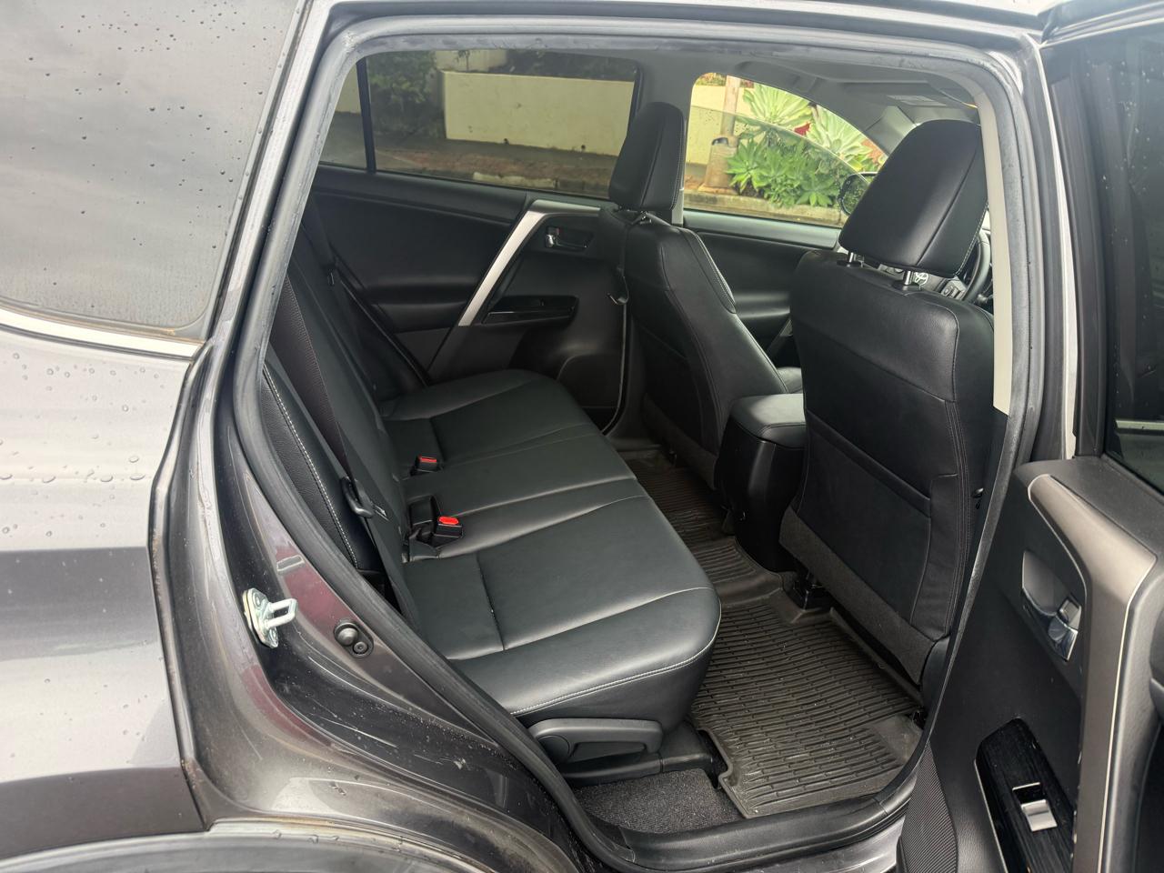 Toyota RAV4 Limited FWD 2016