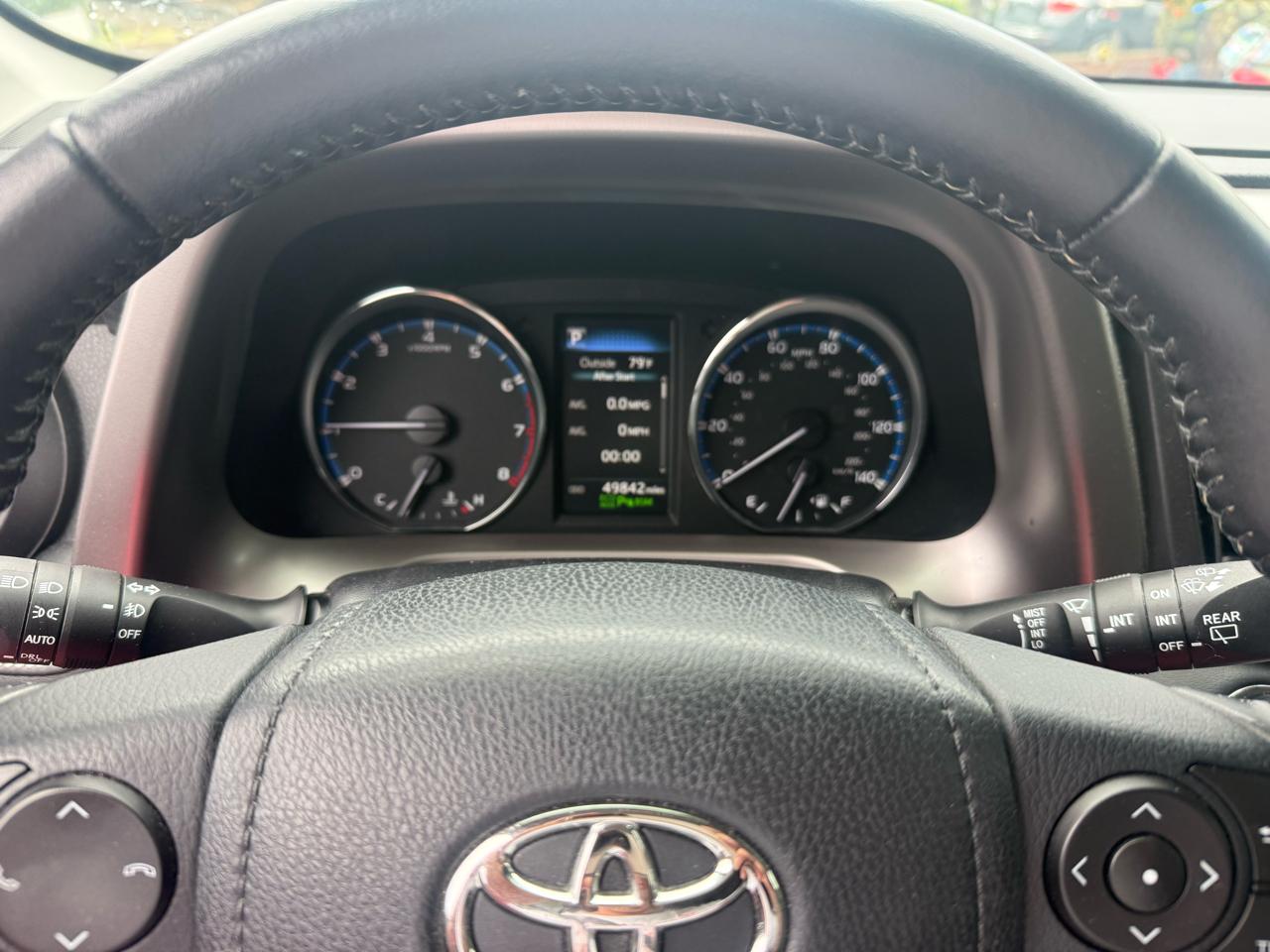 Toyota RAV4 Limited FWD 2016