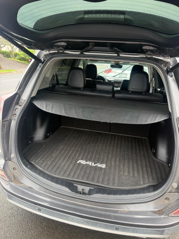 Toyota RAV4 Limited FWD 2016