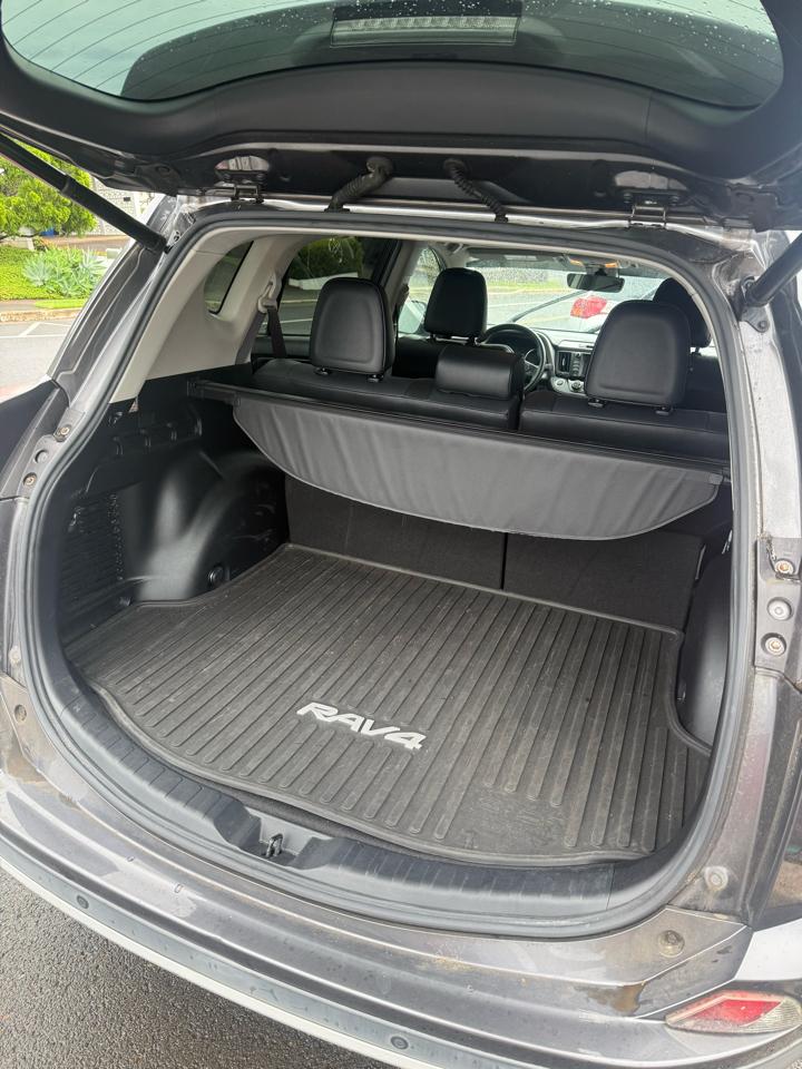 Toyota RAV4 Limited FWD 2016