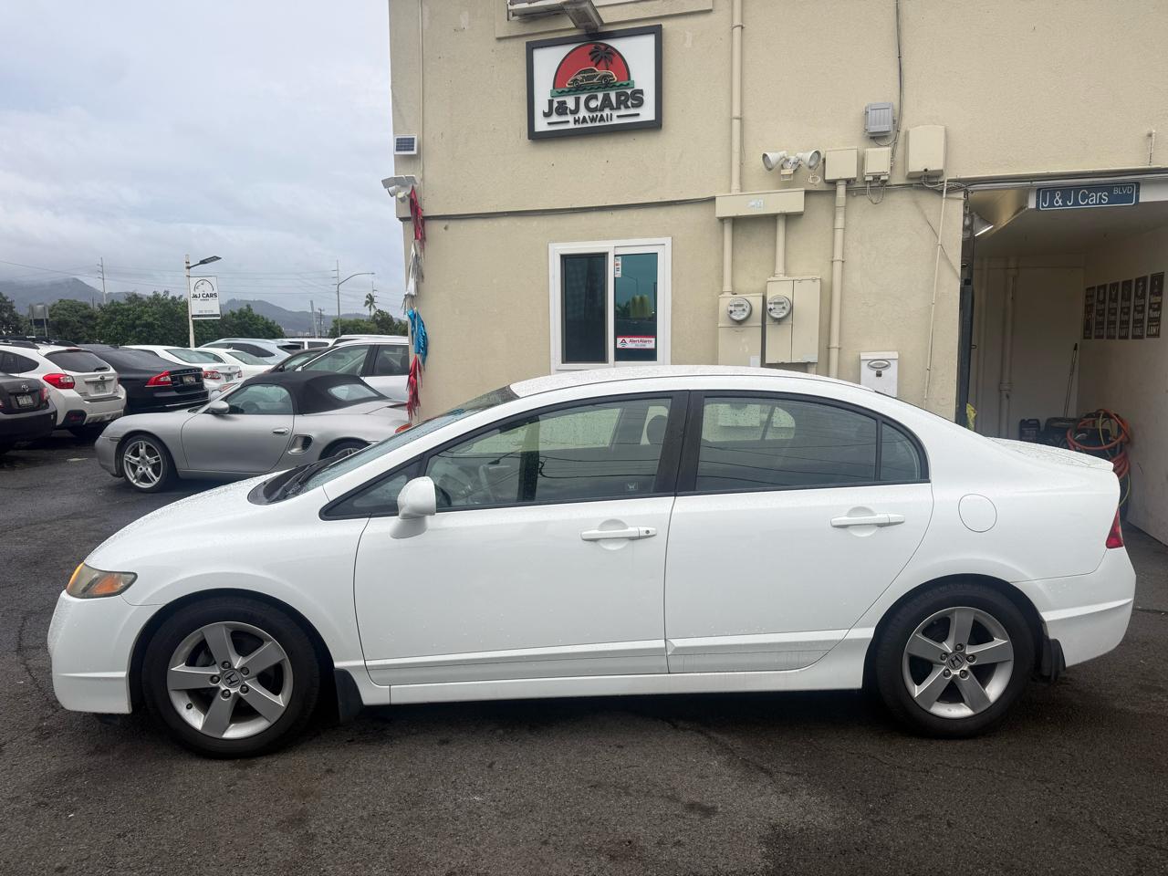 Honda Civic 4dr Sdn LX Auto 2010