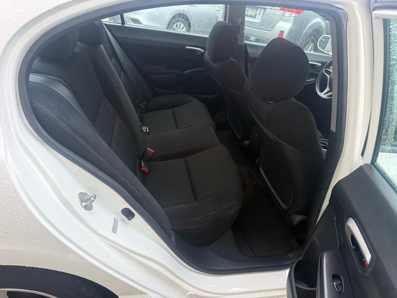 Honda Civic 4dr Sdn LX Auto 2010