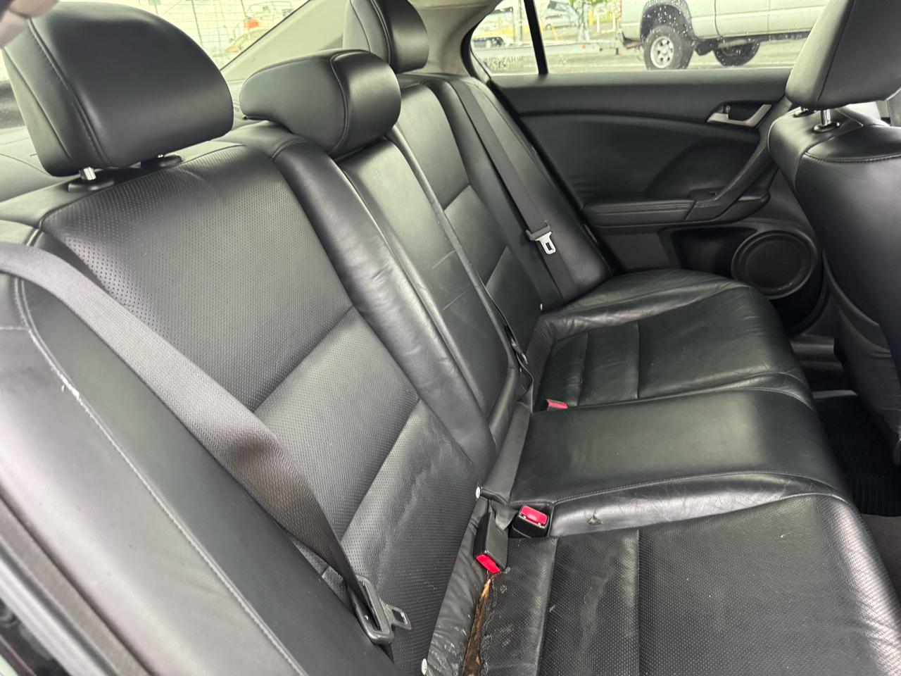 Acura TSX 5-speed AT 2010