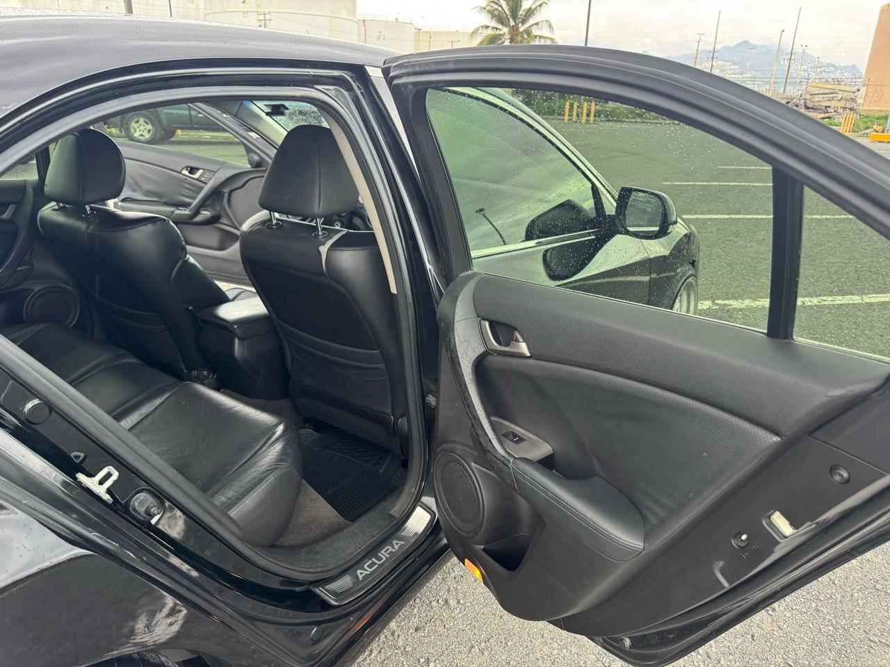 Acura TSX 5-speed AT 2010