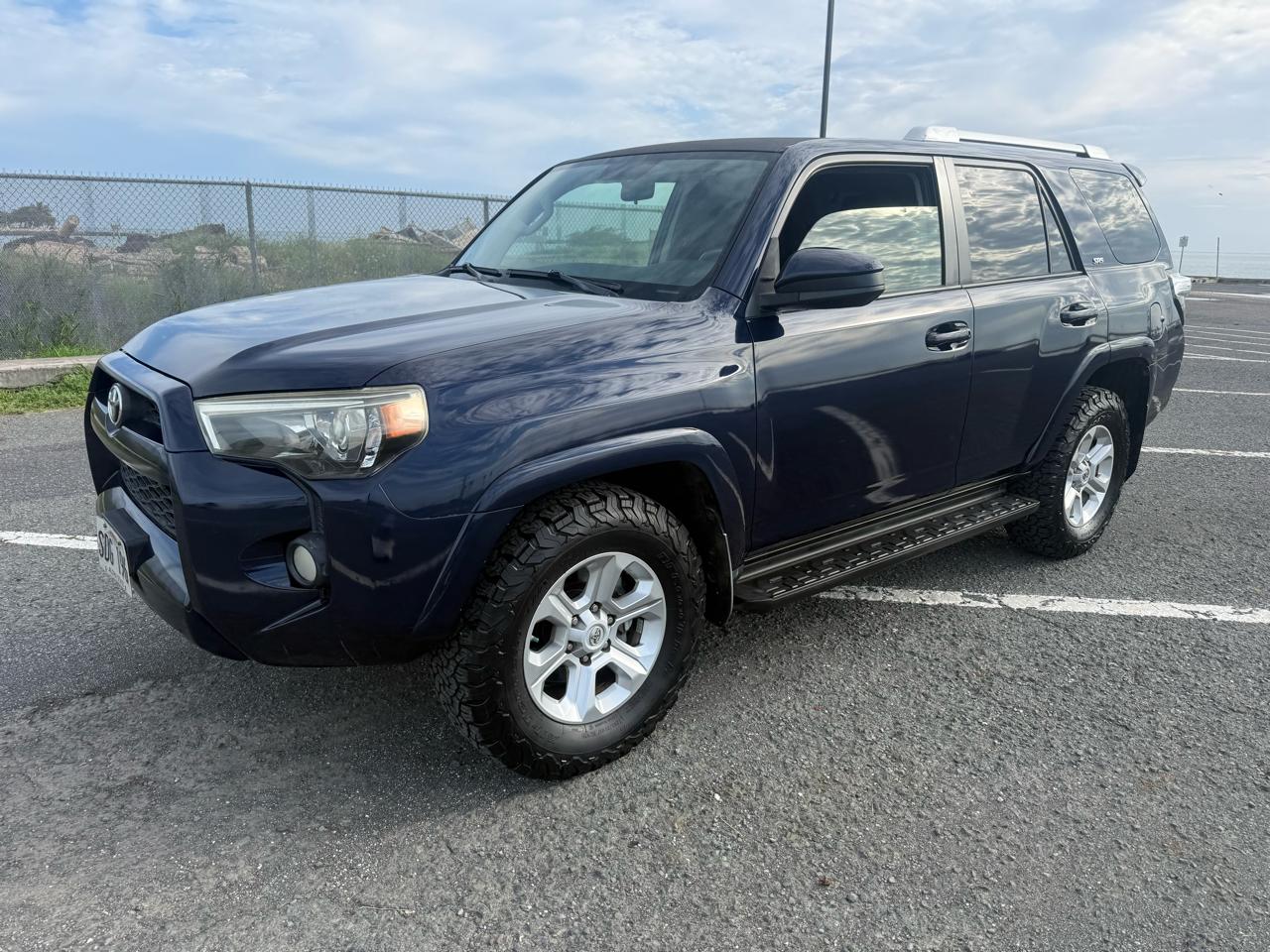 Toyota 4Runner SR5 2WD 2014