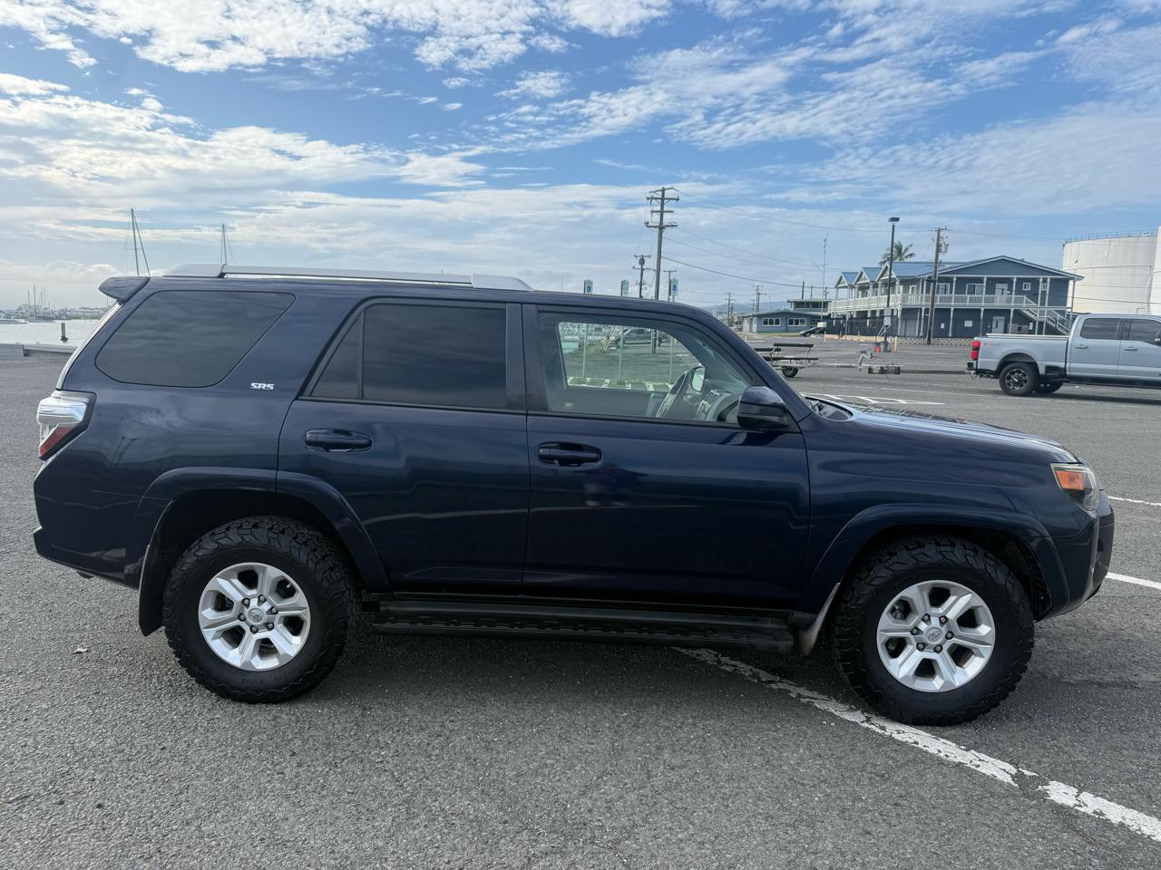 Toyota 4Runner SR5 2WD 2014
