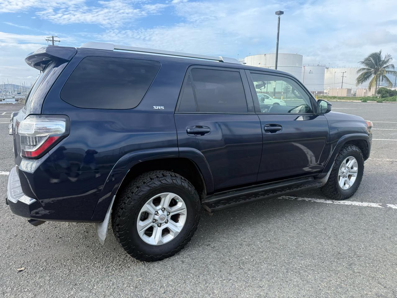 Toyota 4Runner SR5 2WD 2014