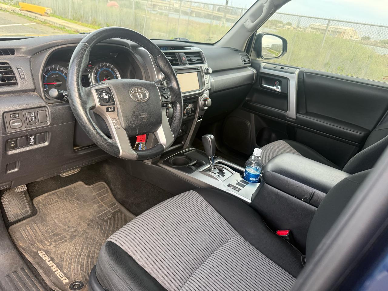 Toyota 4Runner SR5 2WD 2014