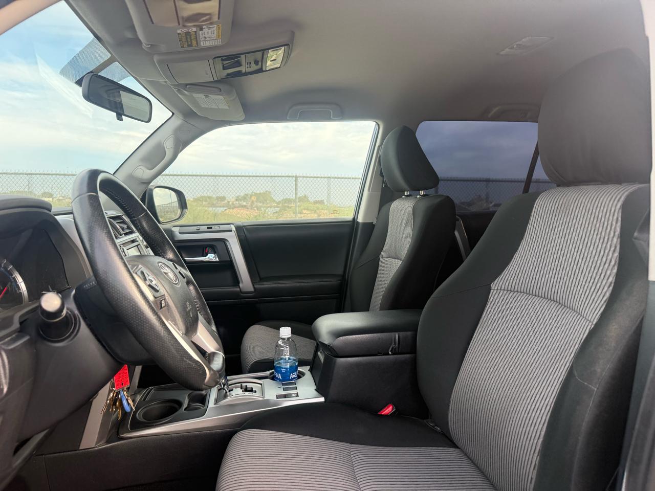 Toyota 4Runner SR5 2WD 2014