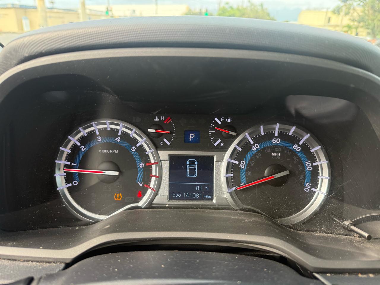 Toyota 4Runner SR5 2WD 2014