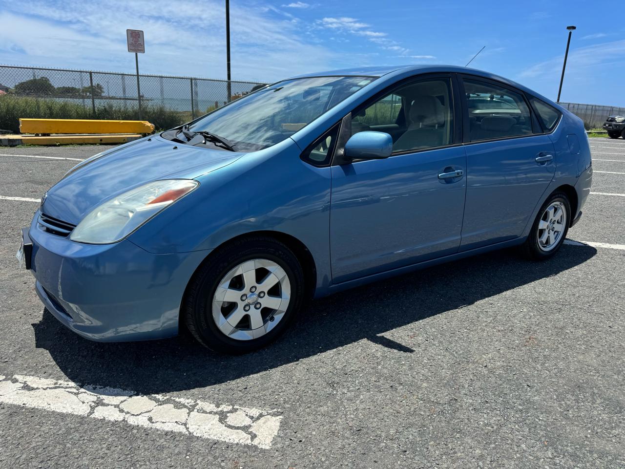 Toyota Prius 4-Door Liftback 2004