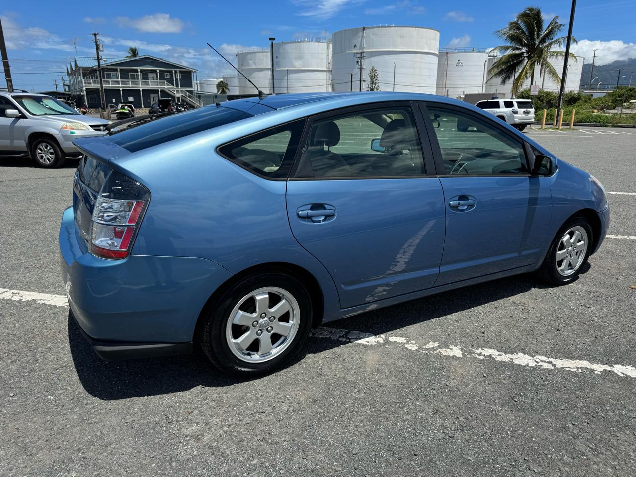 Toyota Prius 4-Door Liftback 2004