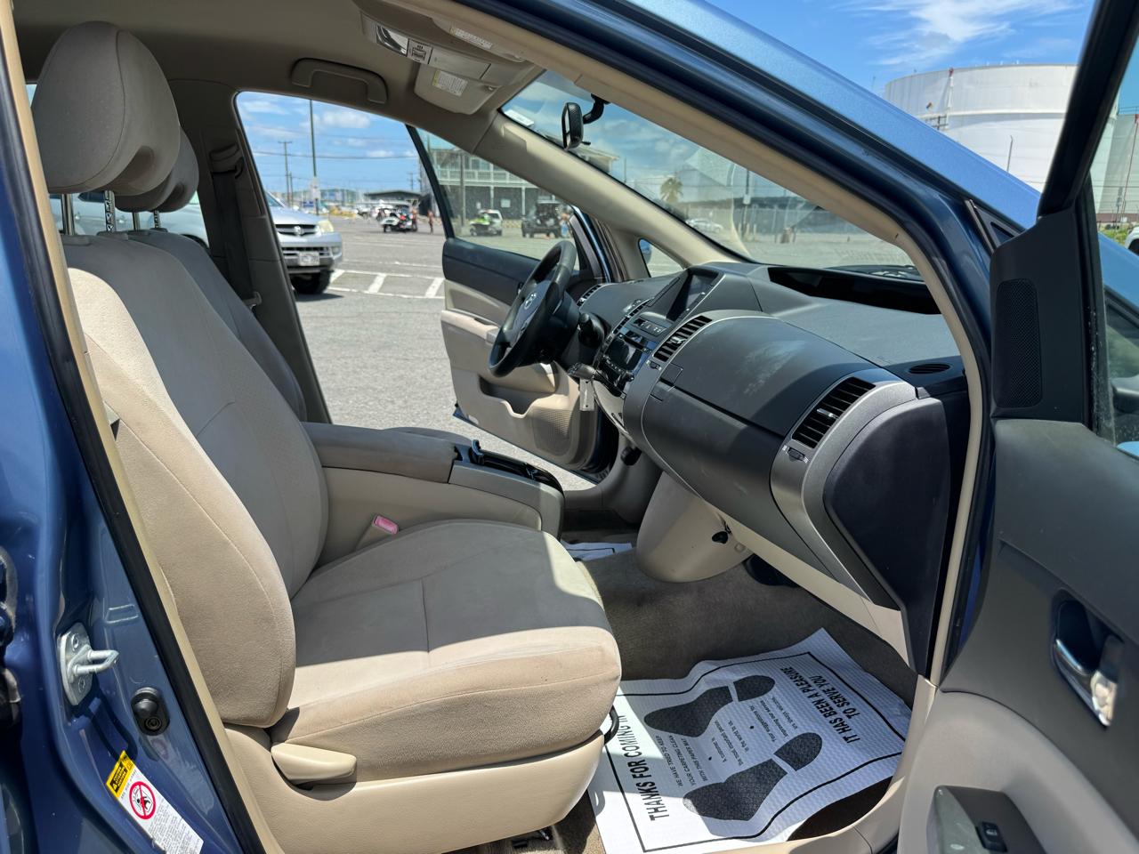 Toyota Prius 4-Door Liftback 2004