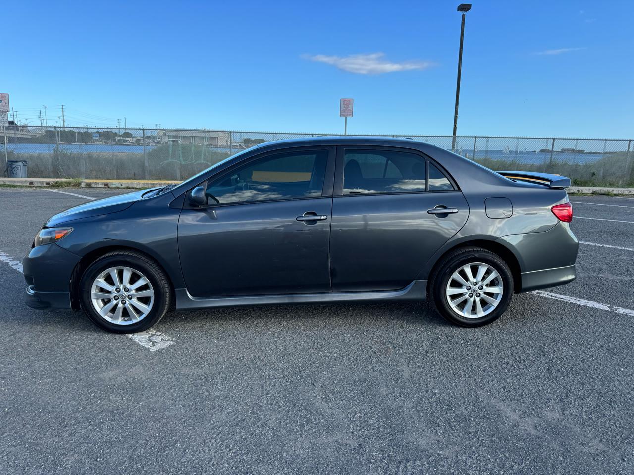 Toyota Corolla 4dr Sdn S Auto (Natl) 2010