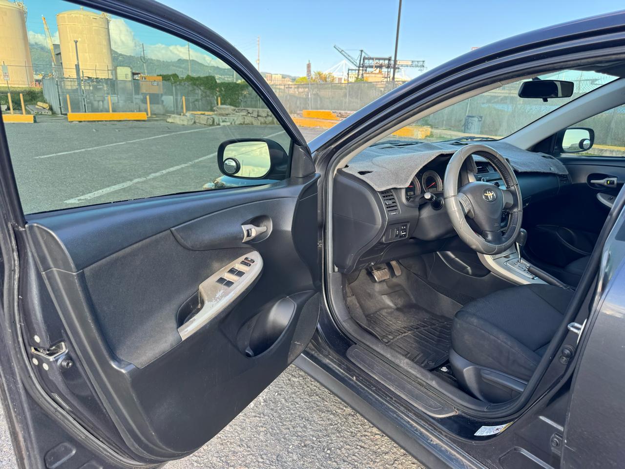 Toyota Corolla 4dr Sdn S Auto (Natl) 2010