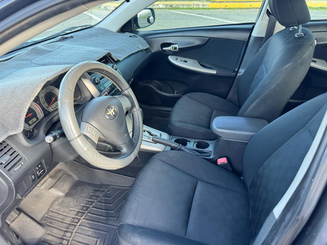 Toyota Corolla 4dr Sdn S Auto (Natl) 2010