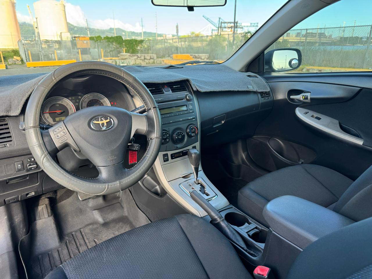 Toyota Corolla 4dr Sdn S Auto (Natl) 2010