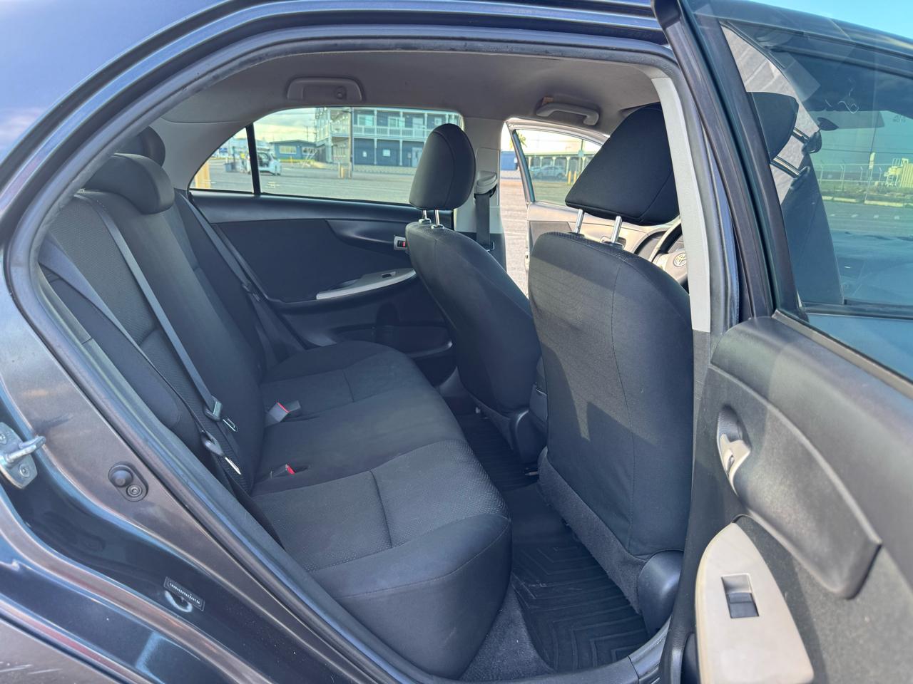 Toyota Corolla 4dr Sdn S Auto (Natl) 2010