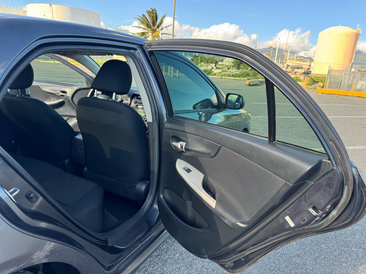 Toyota Corolla 4dr Sdn S Auto (Natl) 2010