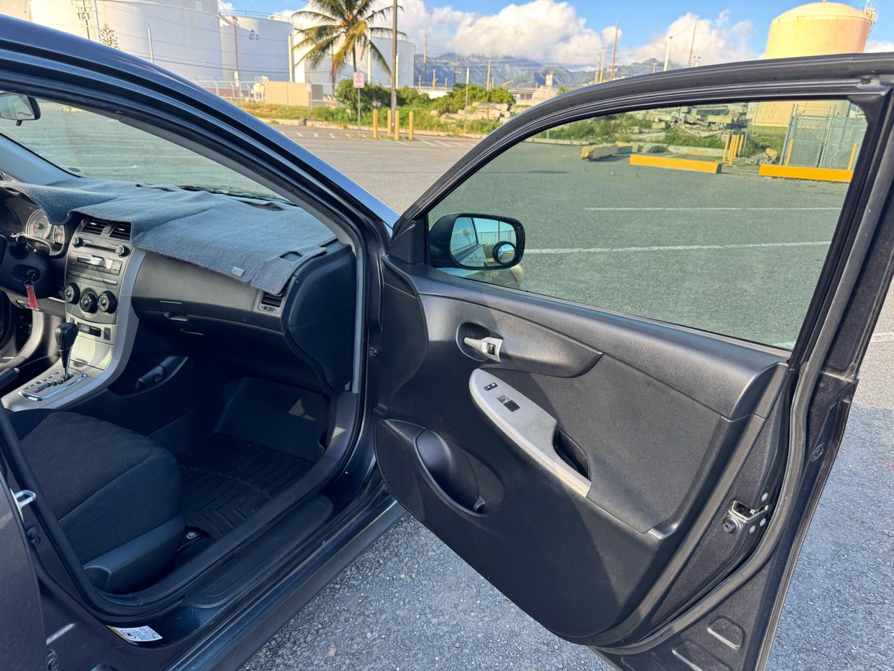 Toyota Corolla 4dr Sdn S Auto (Natl) 2010