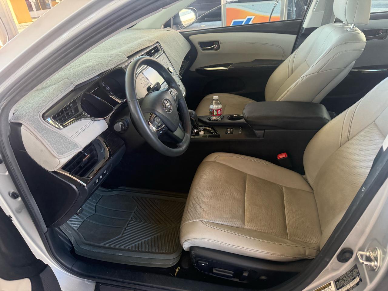 Toyota Avalon Hybrid XLE Premium 2014