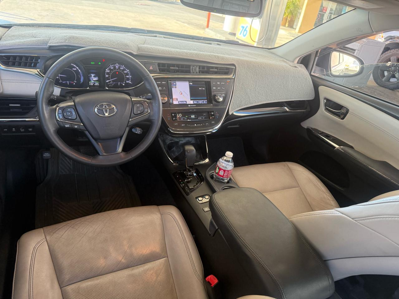 Toyota Avalon Hybrid XLE Premium 2014