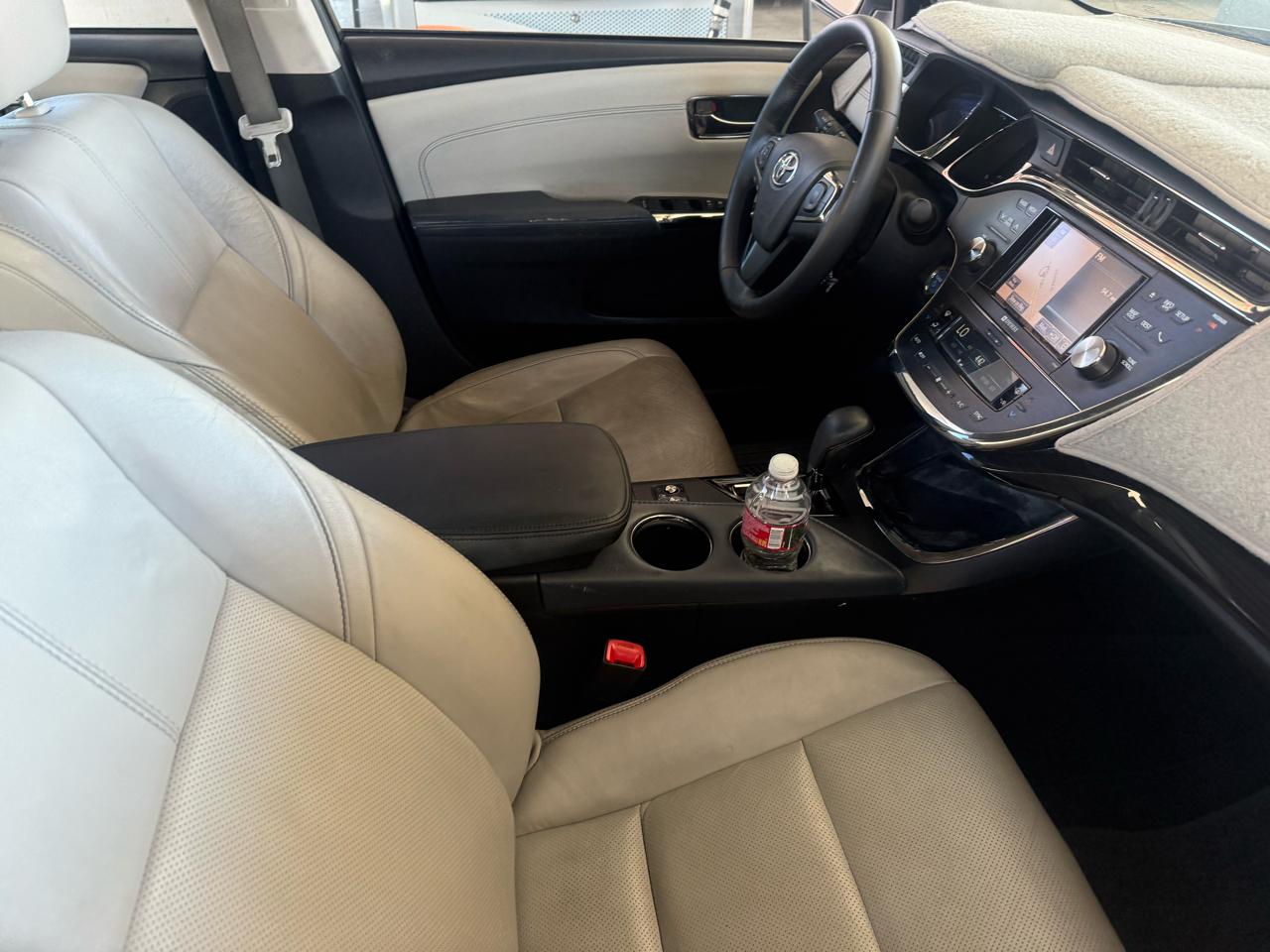 Toyota Avalon Hybrid XLE Premium 2014