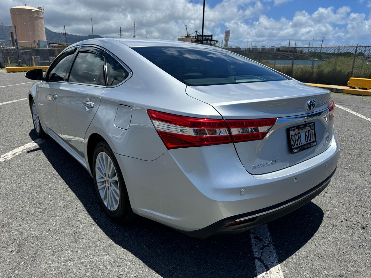 Toyota Avalon Hybrid XLE Premium 2014
