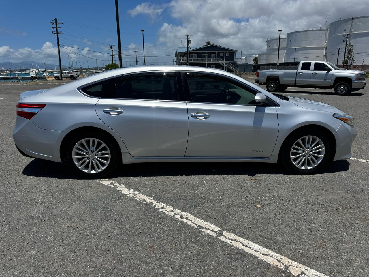 Toyota Avalon Hybrid XLE Premium 2014