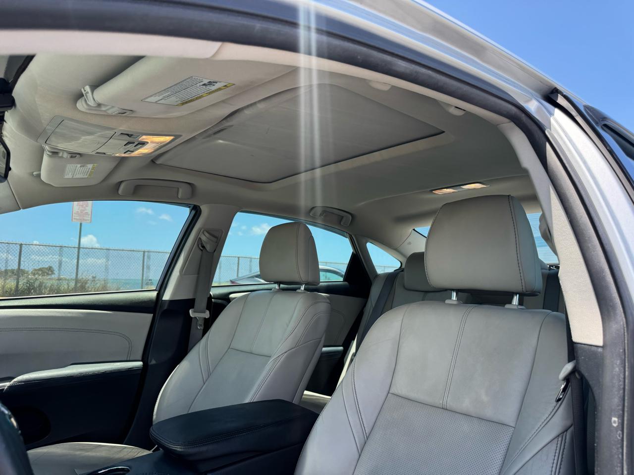 Toyota Avalon Hybrid XLE Premium 2014