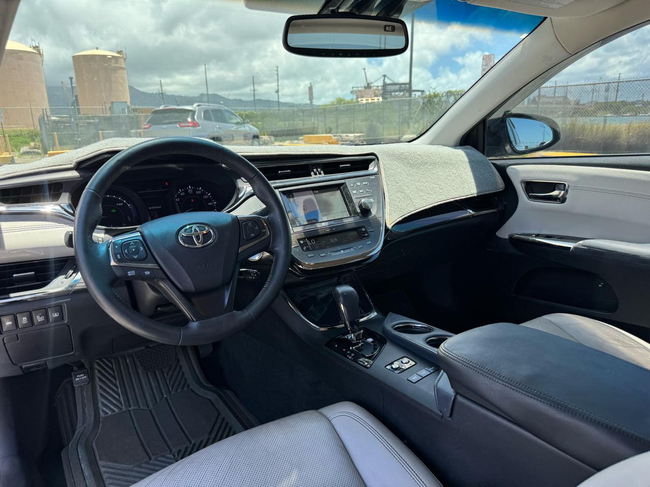 Toyota Avalon Hybrid XLE Premium 2014