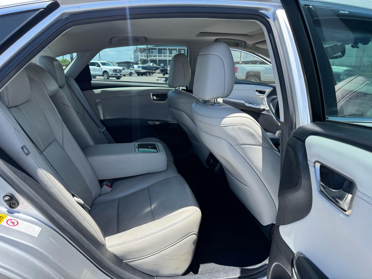 Toyota Avalon Hybrid XLE Premium 2014