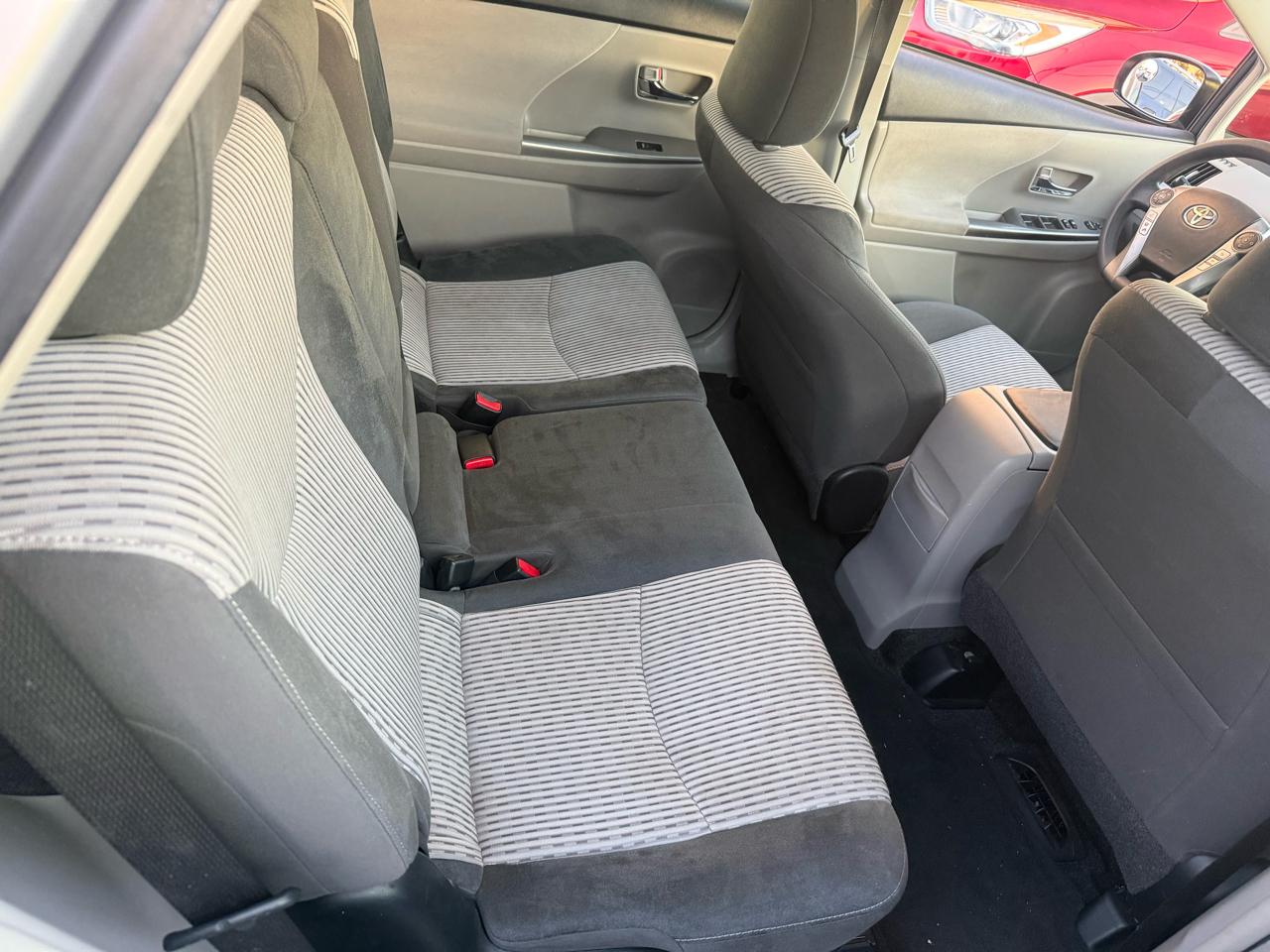 Toyota Prius V Three 2016