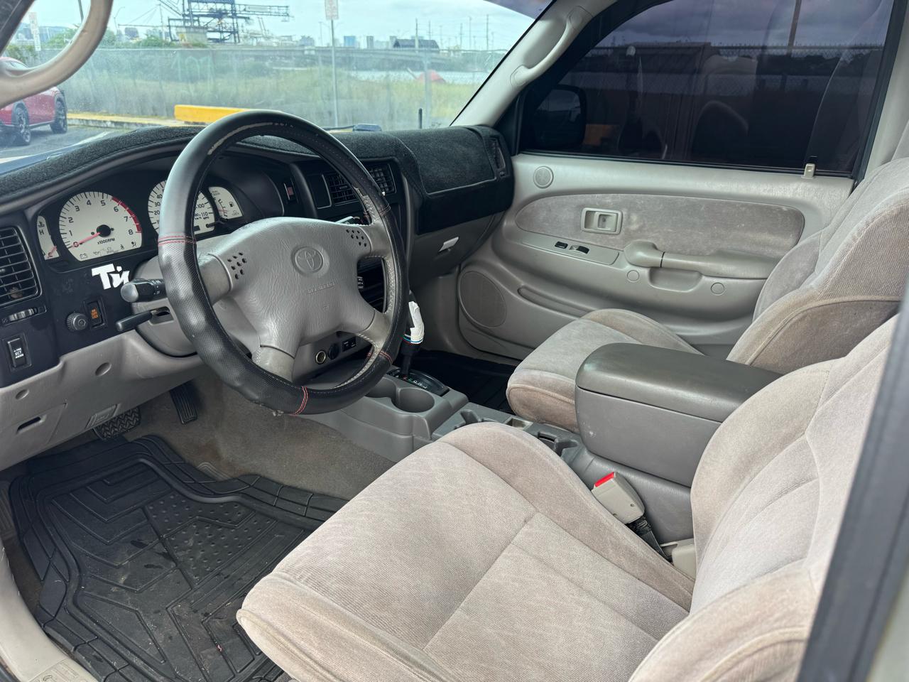 Toyota Tacoma PreRunner Double Cab V6 2WD 2002